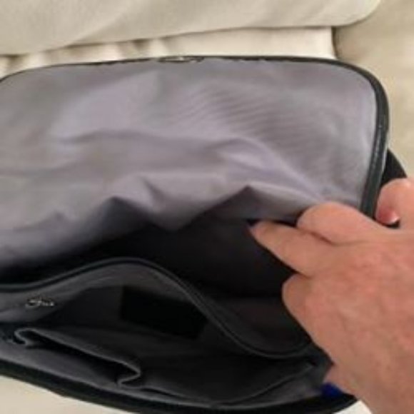 Coach Hand Bag - Picture 4 of 4